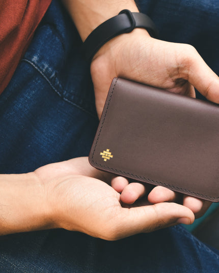Slim Sleeved Leather Wallets - Cognac Brown
