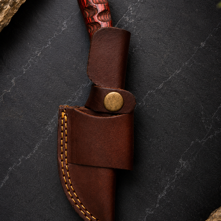 Handmade Damascus Hunting Knife with Leather Sheath – 6” Fixed Blade Skinning Knife