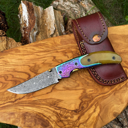 Damasucs Pocket Knife exquisite engraved bolster TF-015