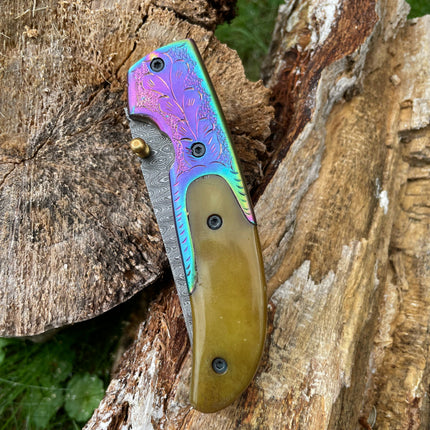 Damasucs Pocket Knife exquisite engraved bolster TF-015