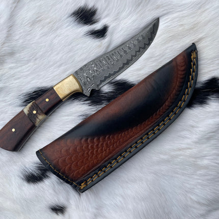 CUSTOM HANDMADE FORGED DAMASCUS STEEL HUNTING KNIFE BLADE WITH BLACK WALNUT AND STAG HORN SCALES TK-058