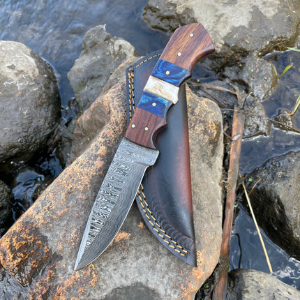 Handmade High Carbon Damascus Steel Hunting Knife/leather sheath, finger grooves TK-031