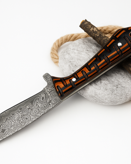 Damascus Steel Hunting & Skinning Knife – Patterned Wooden Handle | Hand-Forged EDC Blade