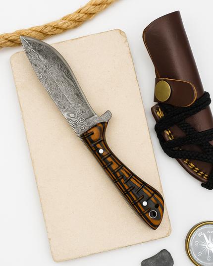 Damascus Steel Hunting & Skinning Knife – Patterned Wooden Handle | Hand-Forged EDC Blade