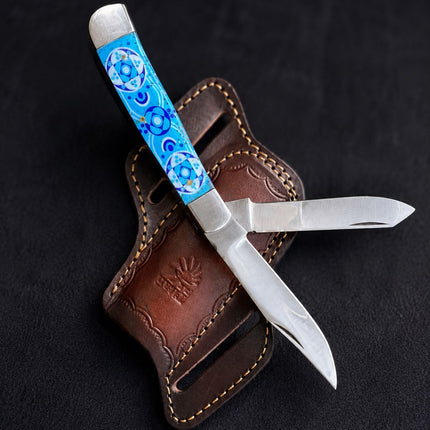 "Zellige Tile" High Carbon Double-Blade Folding Knife — Turquoise Mosaic Resin Handle | Hand-Tooled Leather Belt Sheath TF-119