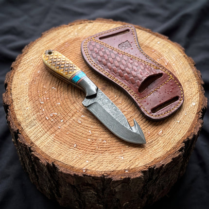"Amber Turquoise" Damascus Gut-Hook Skinner | Genuine Damascus Steel Blade, Turquoise Inlay TIK-009