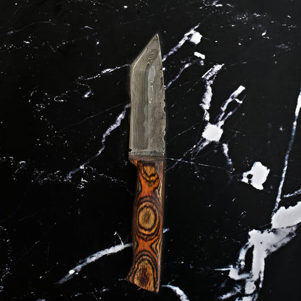 Custom, 9", tactical Tanto knife, damascus knife, Tanto point, hunting knife w/ Carved Diamond Wood, beautiful twist Damascus